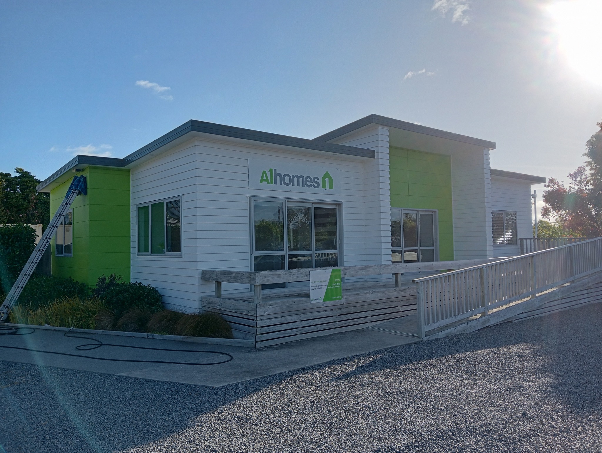 Commercial building wash